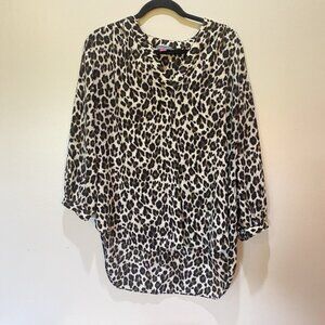 Vince Camuto Sz 1X Leopard Print 3/4 Sleeve Blouse Top Lightweight Poly Shirt